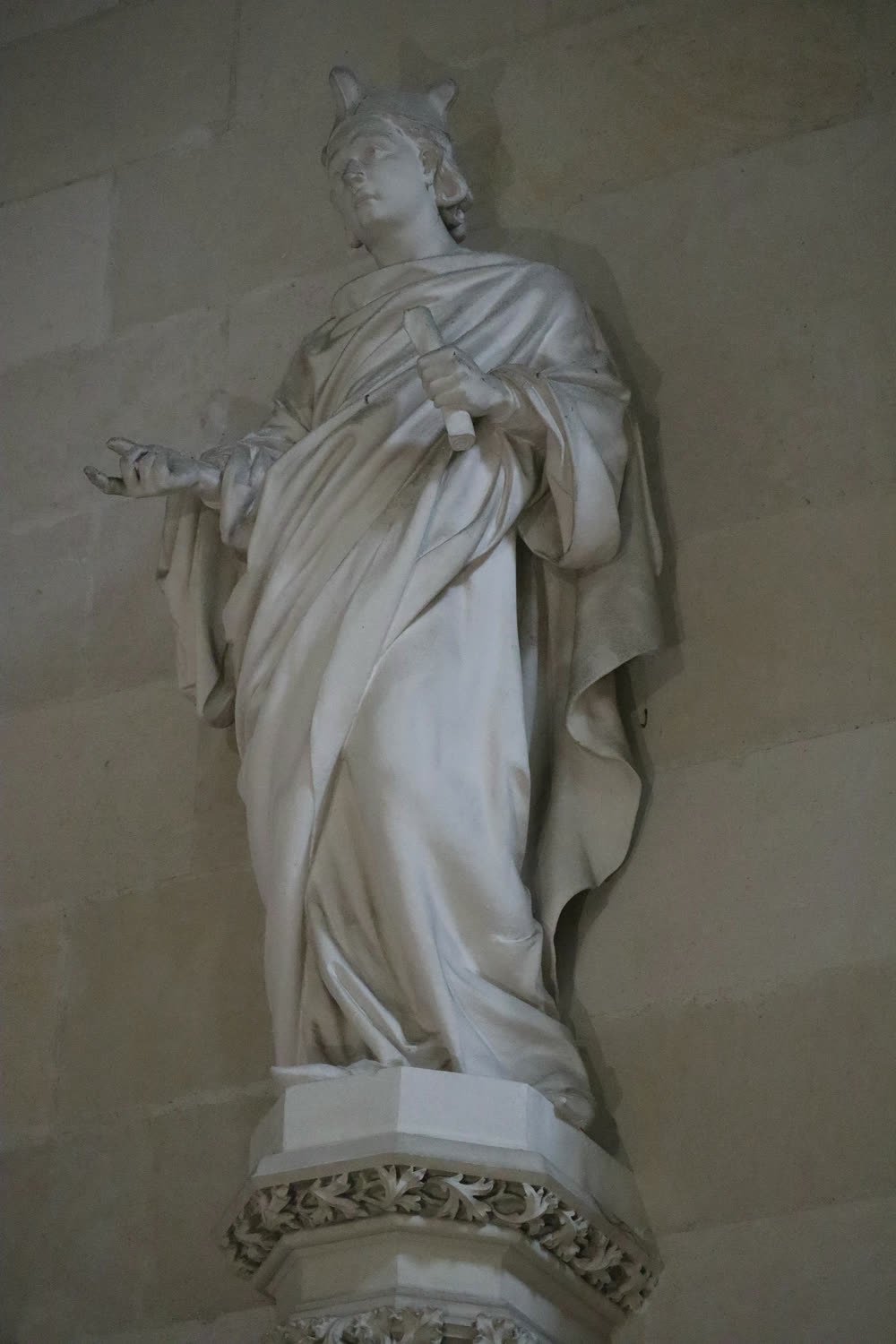 Statue de saint Yves, patron des juristes (cathédrale de Nantes)